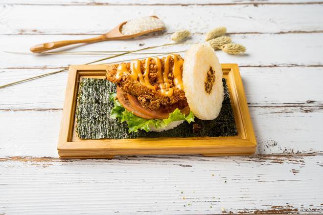 Order K1. Crispy Chicken Rice Burger 九汤炸鸡米汉堡 food online from Burger Now store, Cherry Hill on bringmethat.com