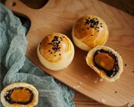 Order Red Bean Egg Yolk Pastry  food online from Oh Bear Cafe & Teahouse store, Seattle on bringmethat.com