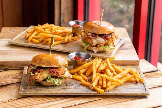 Order Chicken Ranch food online from Twin Peaks Restaurant store, Oakbrook Terrace on bringmethat.com