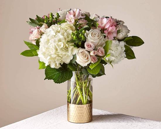 Order Rosé All Day Bouquet (Good) food online from Cerezos Flowers store, Miami on bringmethat.com