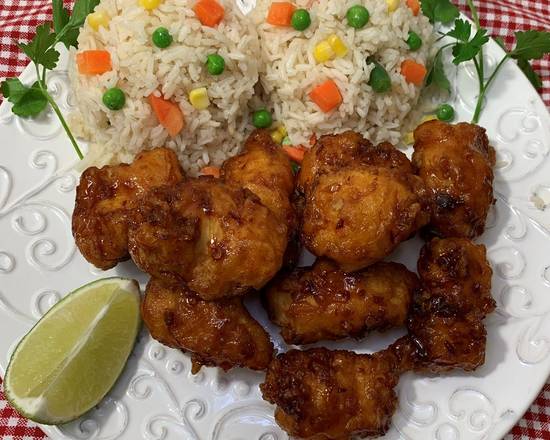 Order Chicken PicanTso Combo food online from Crispy Chicken & Rice store, Garland on bringmethat.com
