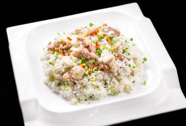 Order 鸡肉炒饭 Chicken Fried Rice food online from Min Chef store, Tustin on bringmethat.com