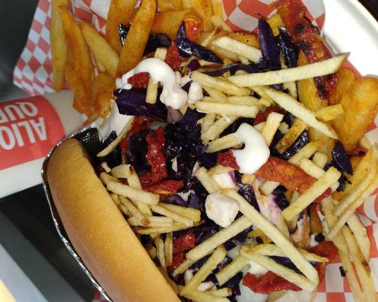Order Crazy Chicken Burger (Pollo Loco Hamburguesa) food online from Shik store, Miami on bringmethat.com