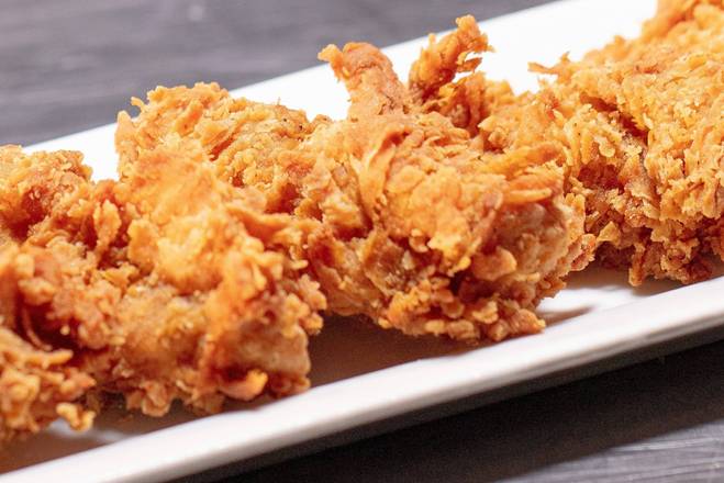 Order Extra Crispy Chick’n Strips w/ Garlic Herb Fries food online from Atlas Monroe store, San Diego on bringmethat.com