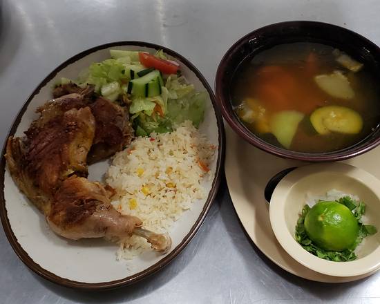 Order Sopa de Galina food online from El Metapaneco store, Los Angeles on bringmethat.com