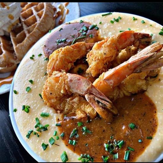 Order Shrimp & Grits food online from Foodminatis Court Cafe store, Los Angeles on bringmethat.com