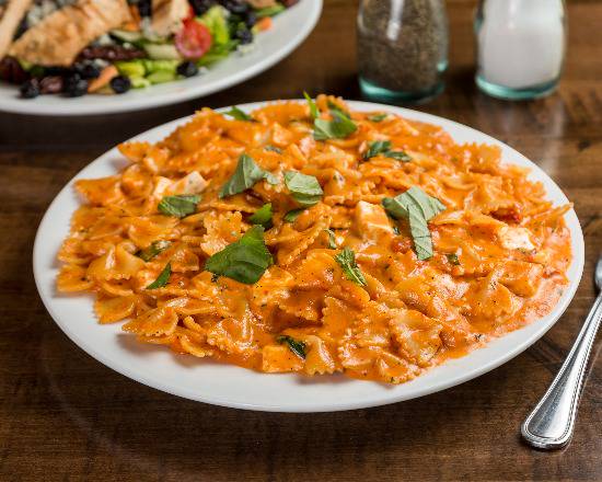 Order Farfalle Napolitano food online from Chefs Of New York store, East Northport on bringmethat.com