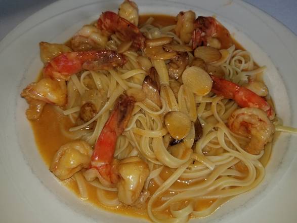 Order Shrimp Scampi food online from Dante's Place Restaurant-Pizza store, Leonia on bringmethat.com