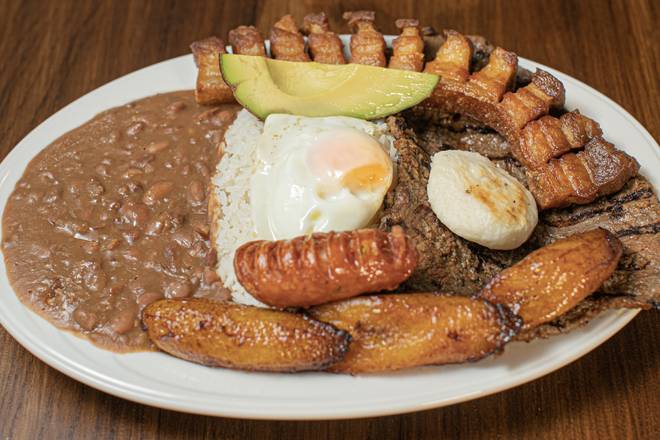 Order Sabor A Colombia Platter Bundle food online from Sabor a Colombia Restaurant & Bar store, Levittown on bringmethat.com