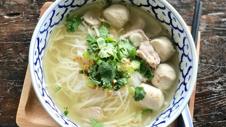 Order Tom Yum Noodle food online from Celadon Thai Kitchen store, Los Angeles on bringmethat.com