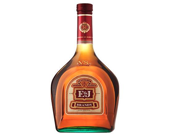 Order E&J VS, 1.75L brandy (40.0% ABV) food online from Sr Food Store store, Santa Rosa on bringmethat.com