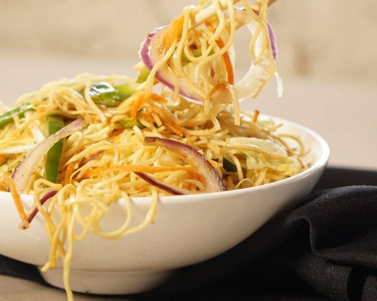Order Hakka Noodles food online from Inchin Bamboo Garden store, San Ramon on bringmethat.com