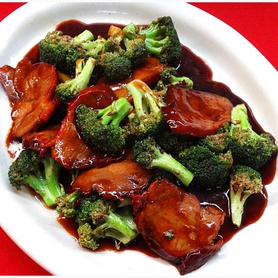 Order 61. Roast Pork with Broccoli food online from Excel Chinese Restaurant store, South Chesterfield on bringmethat.com