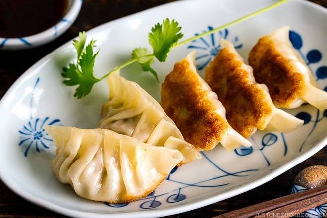 Order Gyoza (5 pcs) food online from Kasai store, Carnegie on bringmethat.com