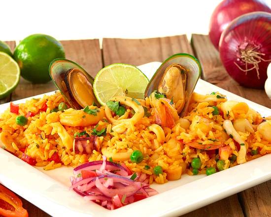Order Seafood Fried Rice food online from La Granja store, North Miami Beach on bringmethat.com