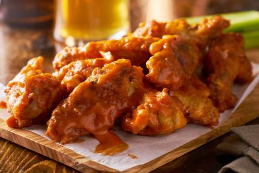 Order Buffalo Chicken Wings food online from Charlie's Calzone Co store, Brentwood on bringmethat.com