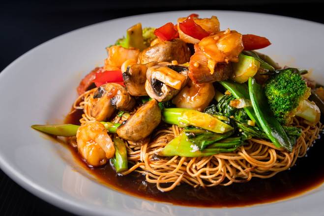 Order Seafood Fried Rice  food online from Qin Dynasty store, Houston on bringmethat.com