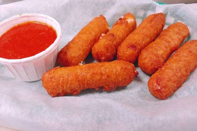 Order Basket of mozzarella sticks food online from Club Nightlife store, Cocoa on bringmethat.com