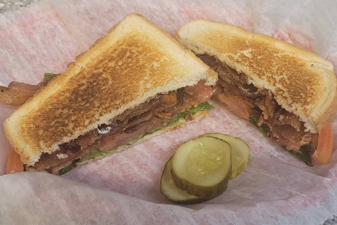 Order B.L.T Sandwich food online from Fleetwood diner store, Ann Arbor on bringmethat.com