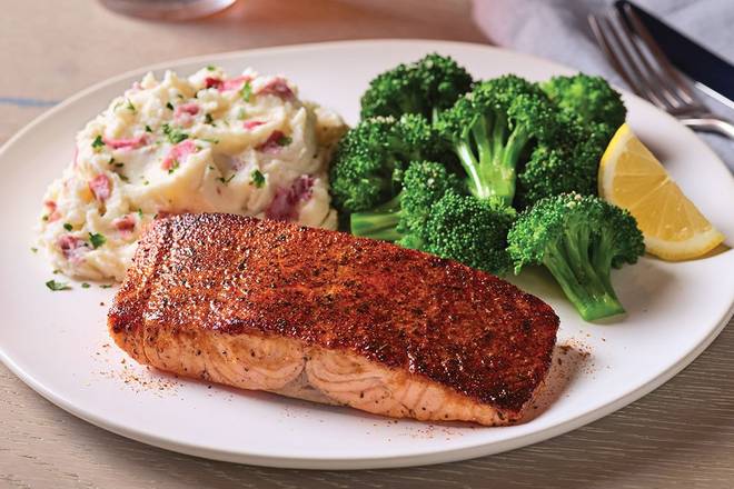 Order Blackened Cajun Salmon food online from Applebee store, Highland Heights on bringmethat.com