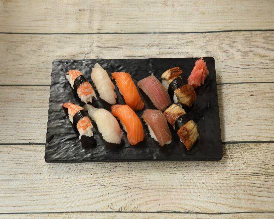 Plateau sushi nigiri mariawase