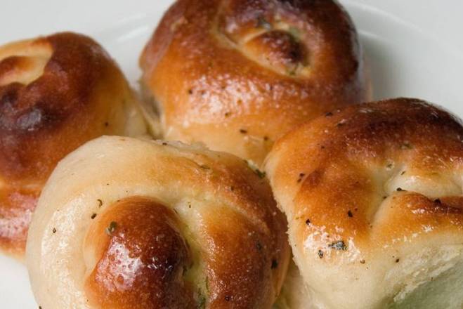 Order Garlic Knots food online from NYPD Pizza store, Orlando on bringmethat.com