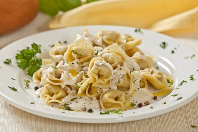 Order Tortellini Cheese food online from Spaghetto store, Davie on bringmethat.com