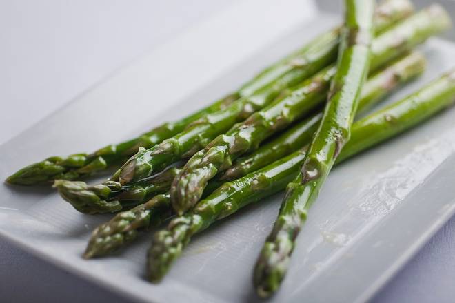 Order FRESH ASPARAGUS food online from Sullivan's store, Omaha on bringmethat.com