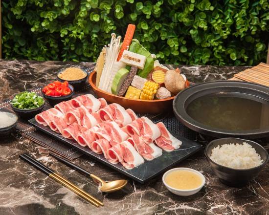 嗑肉石鍋(豐原店)