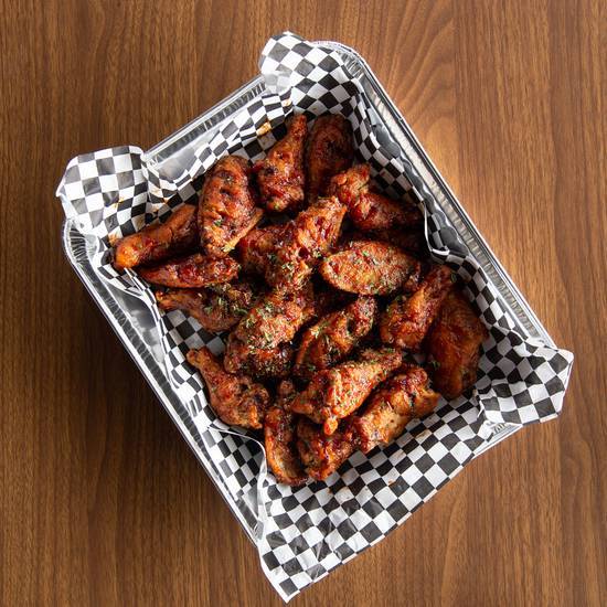 Order Crispy Chicken Wings Family Packs food online from Zero Degrees store, Thornton on bringmethat.com