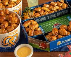 Auntie Anne's (6170 Grand Ave)