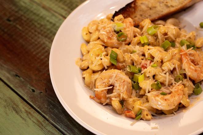 Order Shrimp Alfredo food online from Uncle Bucks Fish Bowl & Grill store, Memphis on bringmethat.com