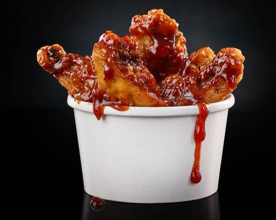 Order BBQ Wings food online from Burda Midtown store, Miami on bringmethat.com