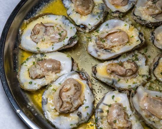 Order Steamed Oysters food online from Hook & Reel Cajun Seafood store, lubbock on bringmethat.com