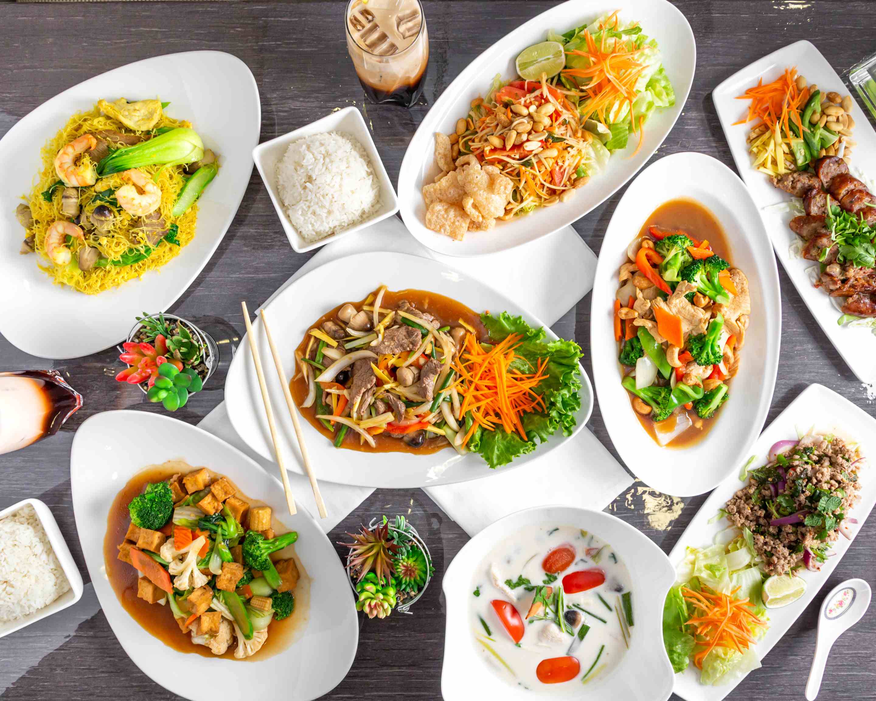 Order Thai House Menu Delivery【Menu & Prices】 Kansas City Uber Eats