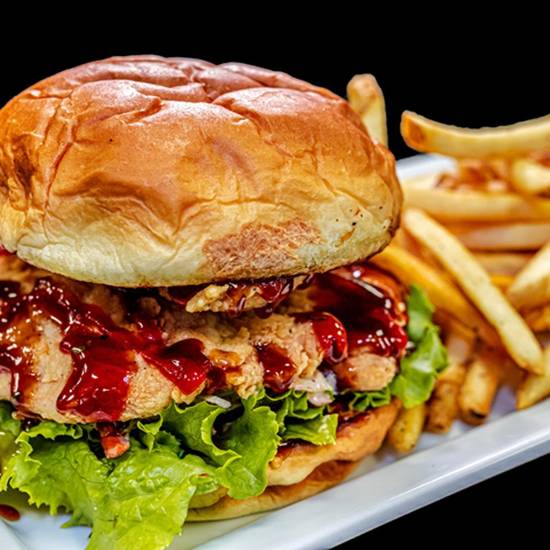 Order Hawaiian Crispy Chicken Sandwich food online from Dave & Buster's store, Orlando on bringmethat.com