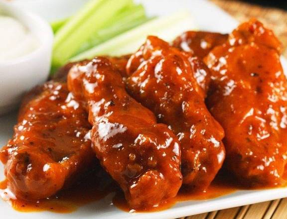 Order Juicy Chicken Wings food online from Mr. Pizza store, Melbourne on bringmethat.com