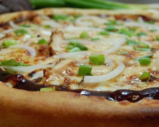 Order Chicken Barbecue Pizza (14" Large) food online from Stefano's Pizza store, Mill Valley on bringmethat.com