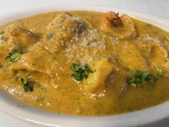 Order Coconut Shrimp food online from Crown Of India Tandoori Restaurant store, Los Angeles on bringmethat.com