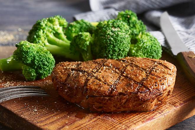 Order Center-Cut 6 oz. Sirloin food online from Logan's Roadhouse store, McAllen on bringmethat.com