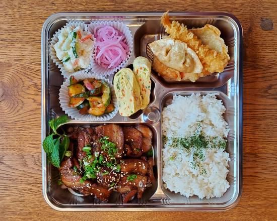 Order Spicy Chicken Bento food online from Yeti Bento store, Bellevue on bringmethat.com