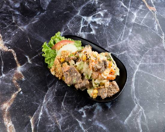 E24. Salade de Boeuf cr sauce cocktail spicy