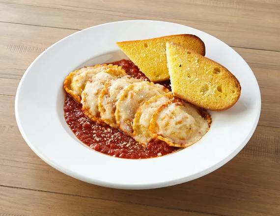 Order Baked Cheese Ravioli food online from Johnny New York Style Pizza store, Lawrenceville on bringmethat.com