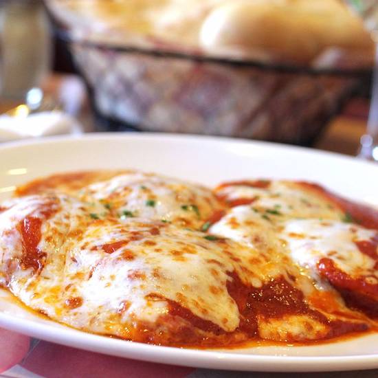 Order Baked Ravioli food online from La Piazza store, Merrick on bringmethat.com