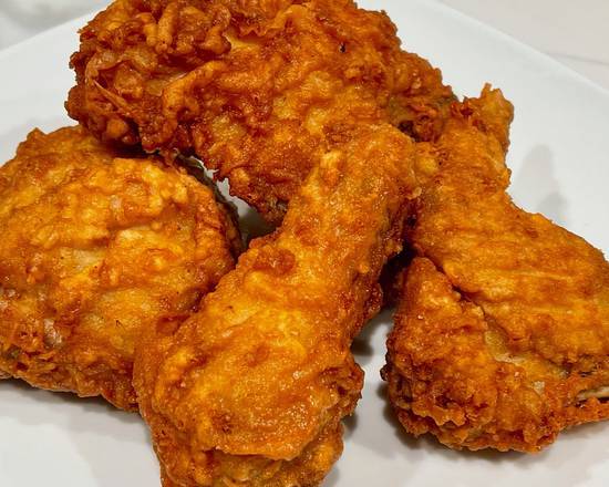 Order Fried Chicken Dinner food online from Foodhaul store, Elk Grove Village on bringmethat.com
