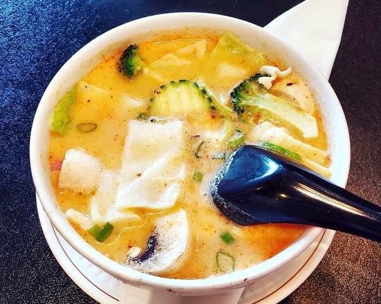 Order Tom Kha Soup food online from Bangkok Fusion Café store, Saint Petersburg on bringmethat.com