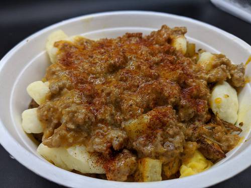 Order The "Poutine" Bowl food online from Wonton Jon's store, Omaha on bringmethat.com