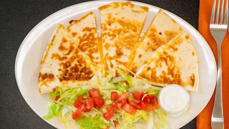 Order Cheese Quesadilla food online from Tavial Grill store, Saint Paul on bringmethat.com