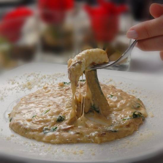 Order Risotto Short Rib food online from Caffe Vialetto store, Miami-Dade on bringmethat.com