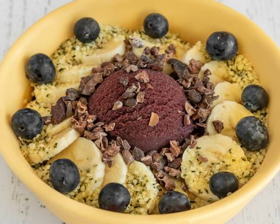 Order Ubatuba Acai Bowl With Banana, Strawberry, and Granola food online from Ubatuba Acai - Ventura Blvd store, Tarzana on bringmethat.com